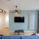 Rent40 Aura 2 Old Town