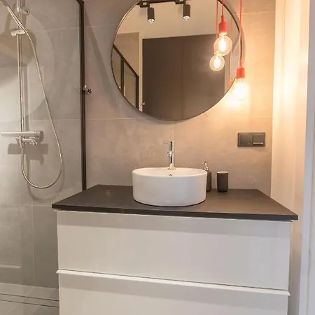 Rent40 Aura 2 Old Town Daire *