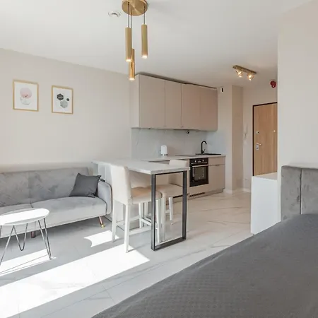 Rent40 Aura 2 Old Town