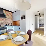 Rent40 Aura 2 Old Town アパート *