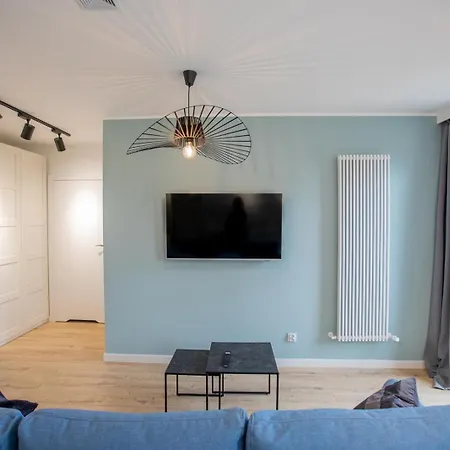 Rent40 Aura 2 Old Town